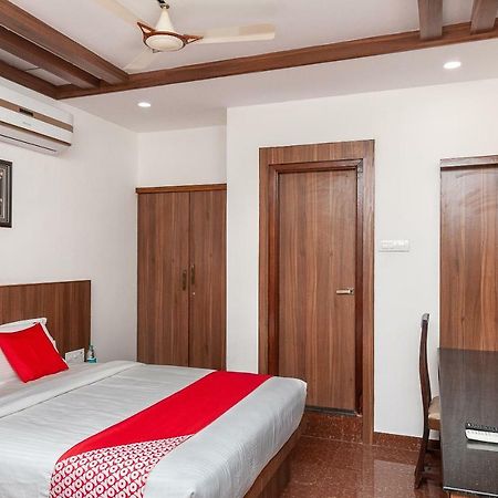 Oyo 29859 Rds Guest House Ambur Esterno foto