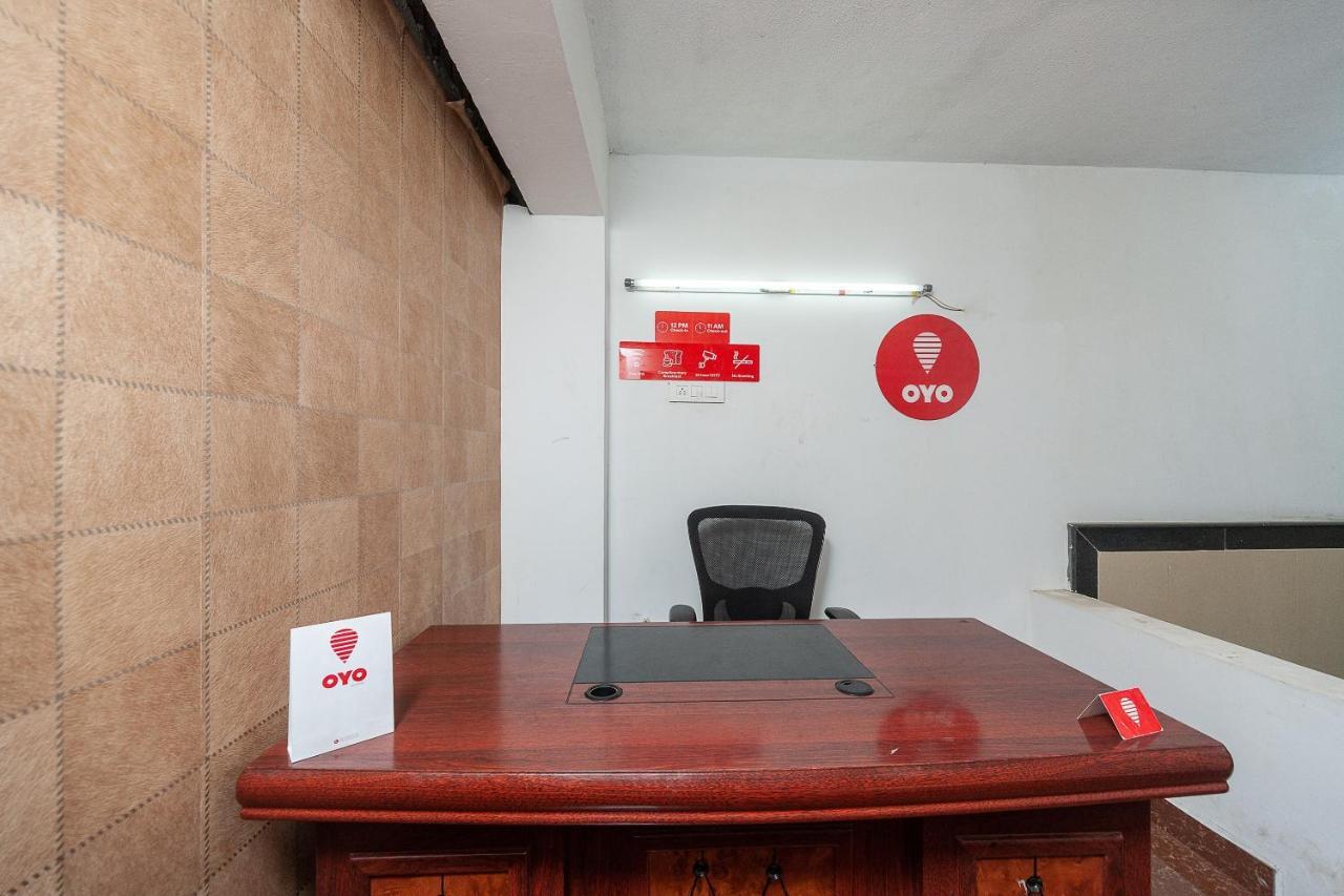 Oyo 29859 Rds Guest House Ambur Esterno foto