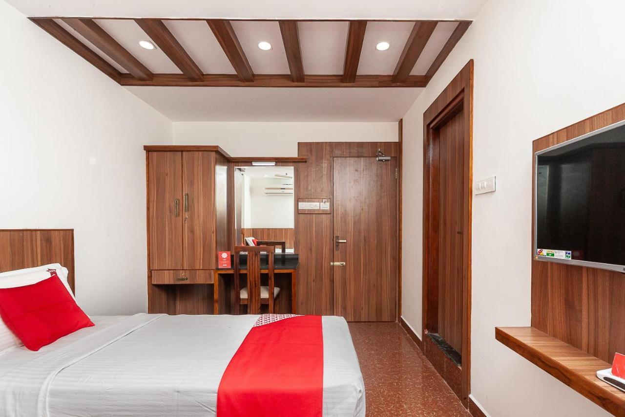 Oyo 29859 Rds Guest House Ambur Esterno foto